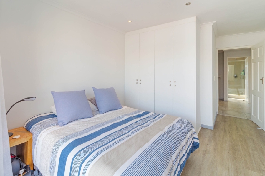 To Let 3 Bedroom Property for Rent in Bloubergstrand Western Cape